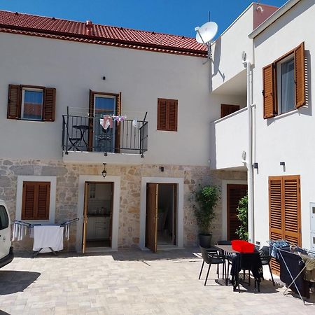 Apartments Miamare 2 Primošten Kültér fotó