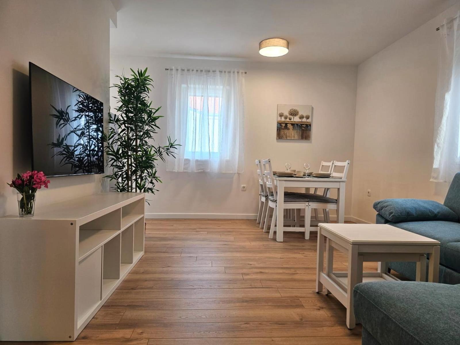 Apartments Miamare 2 Primošten Szoba fotó