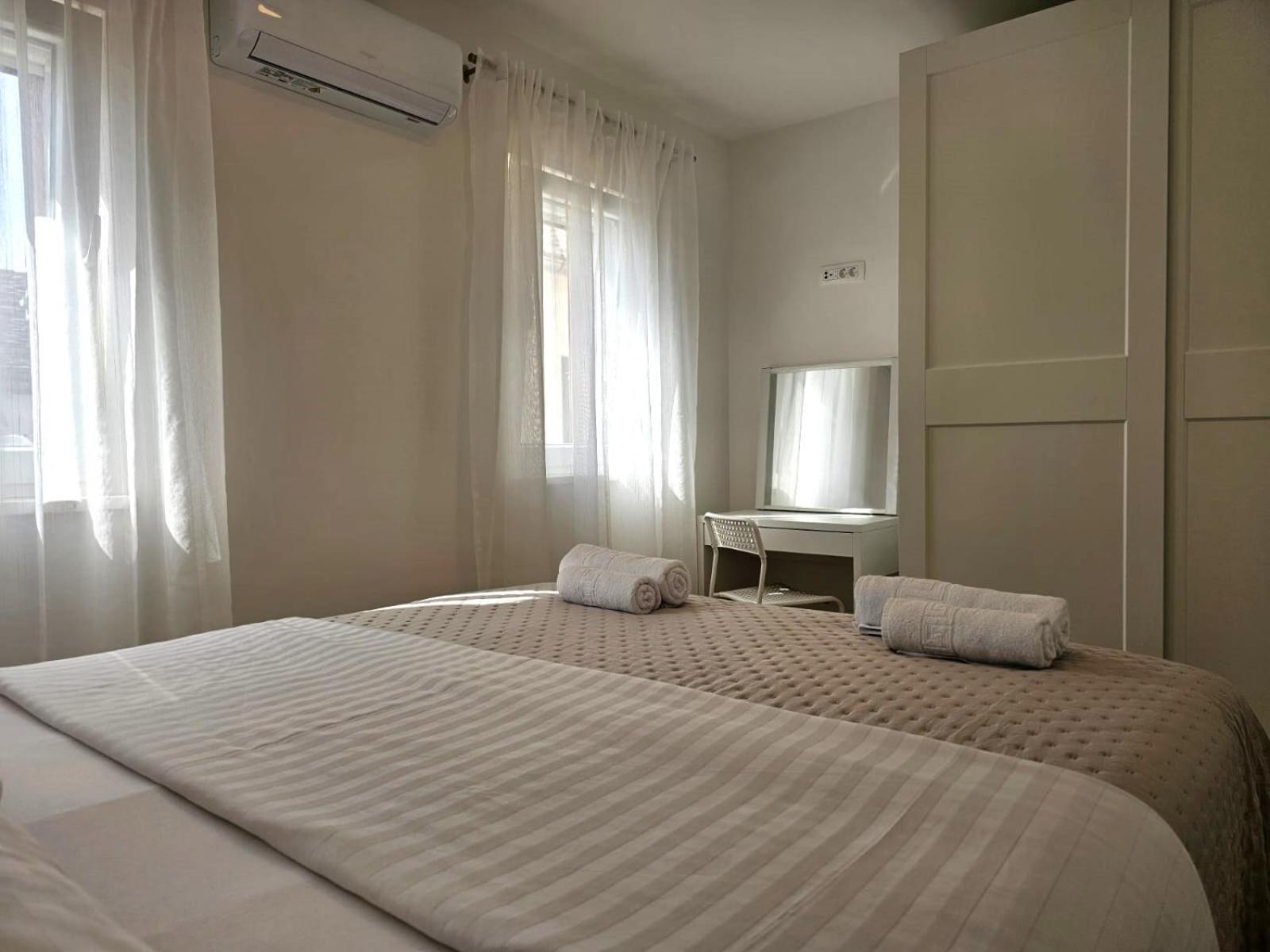 Apartments Miamare 2 Primošten Kültér fotó